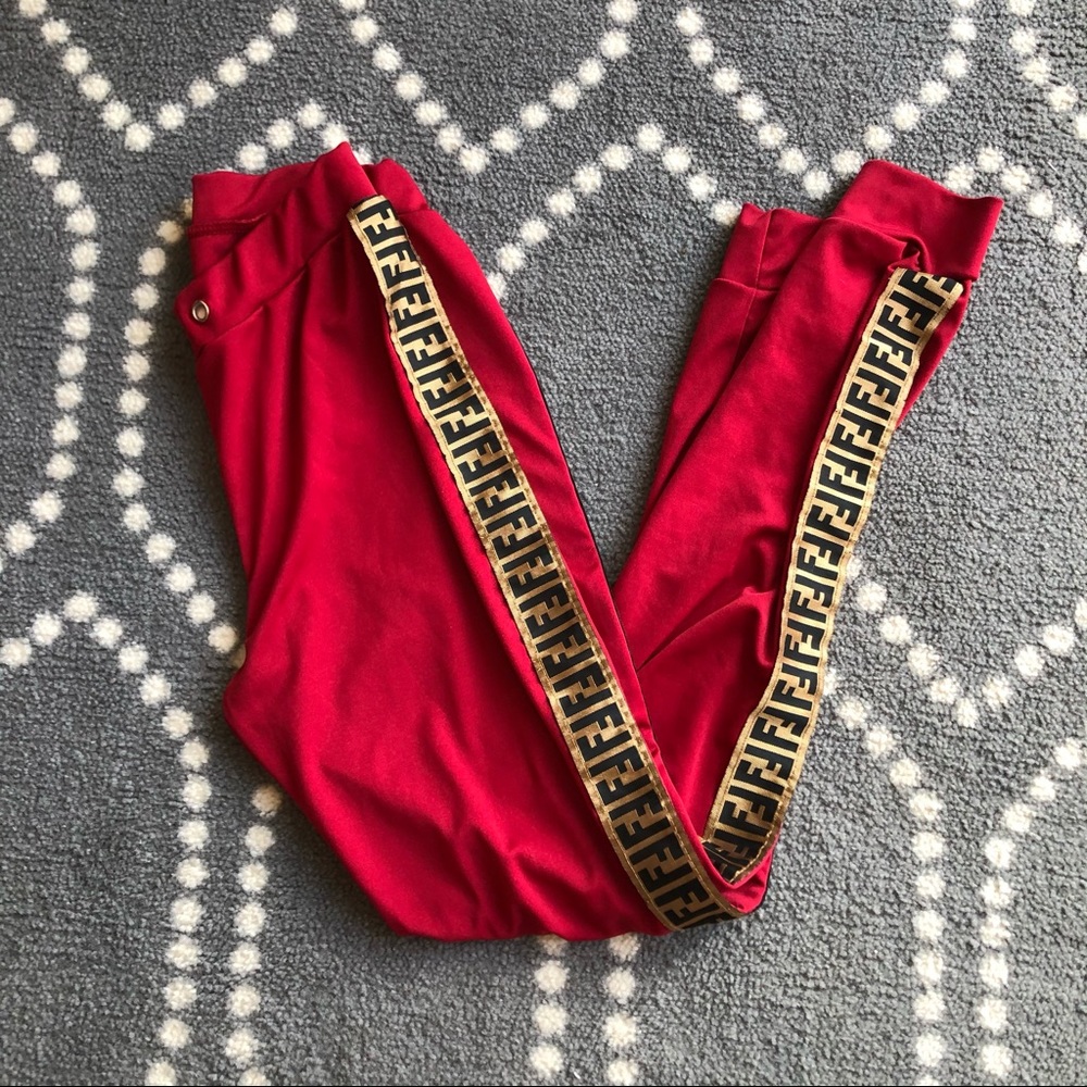 💗Cute Red Leggings - LARGE